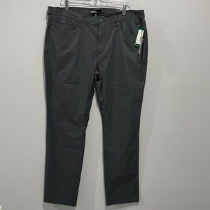 Men’s size 38x32 Nylon pants Commerce Stitch Fix carbon dark gray